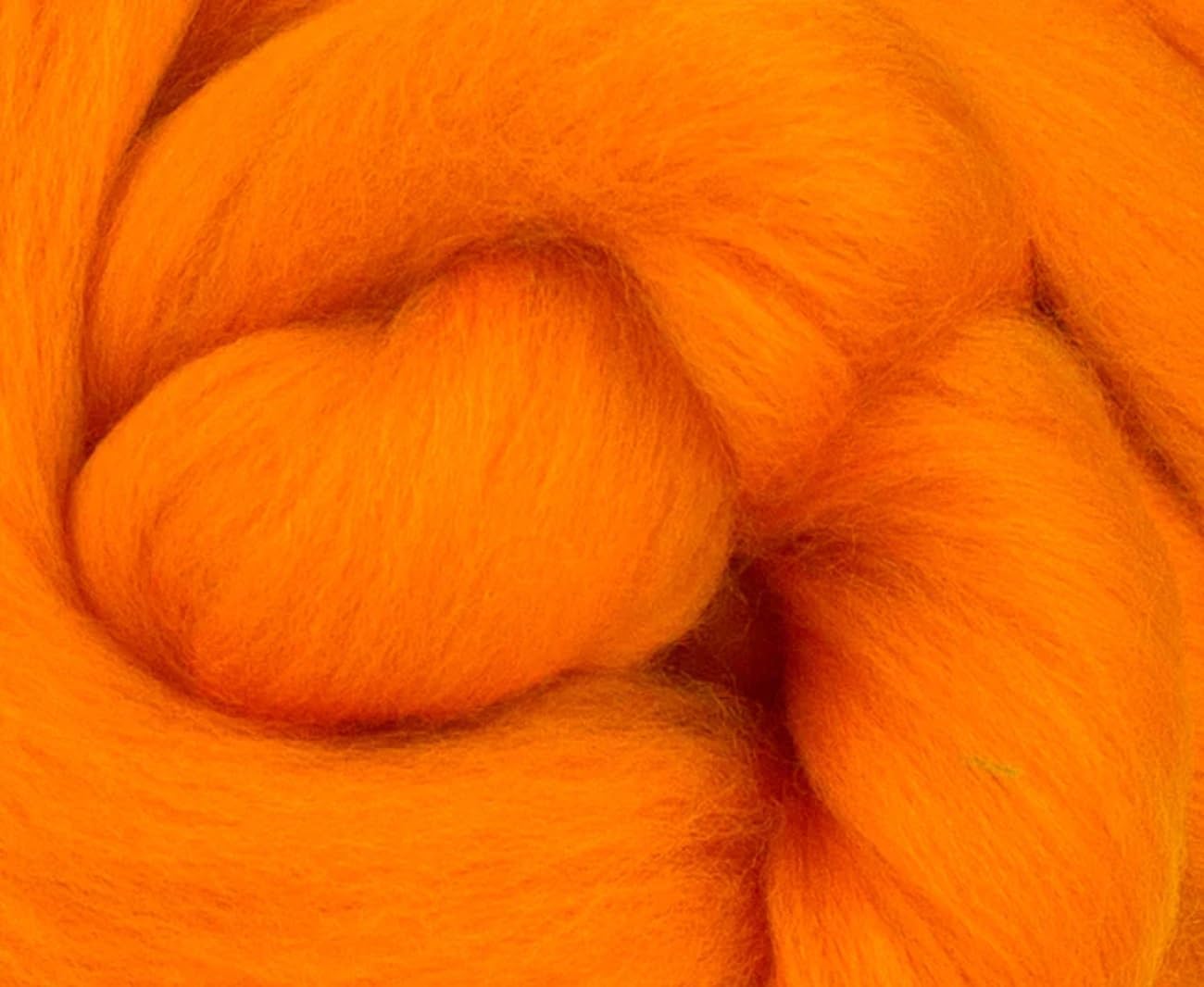Revolution Fibers Merino Wool Combed Top | 1 lb Premium Wool Roving | 22 Micron, Best Merino Wool for Spinning, Tapestry, Needle Felting, Big Yarn Roving and Wall Hangings (Clementine)