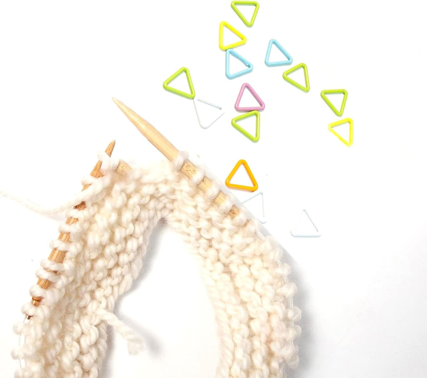 Hilsayum 60PCS Metal Stitch Markers Triangle-Shaped Ring Crochet Markers with Wooden Storage Box Knitting Tool for Sewing Weaving (Multicolored)