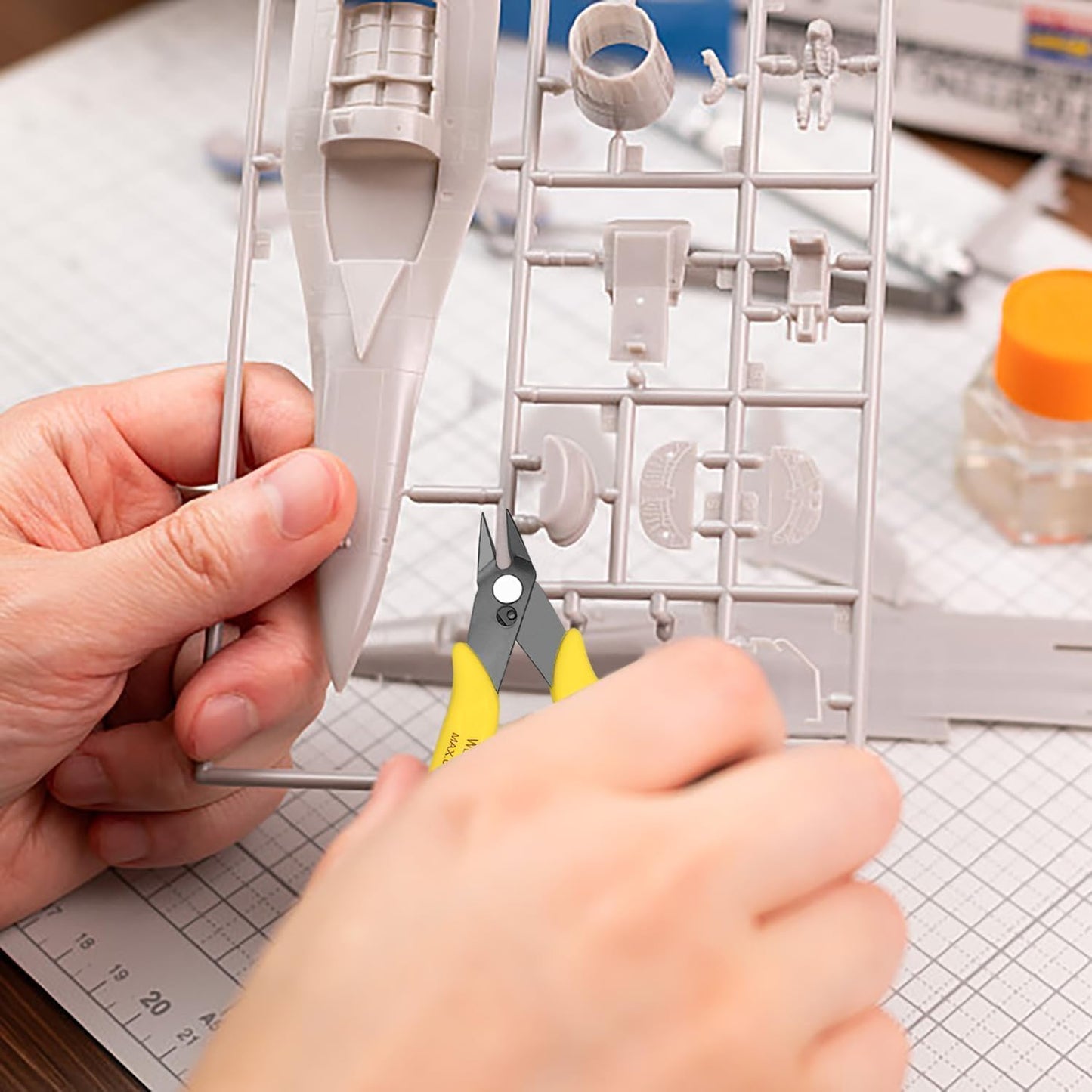 Flush Cutters, 2 Pack Side Cut Nippers, 5 Inch Micro Flush Cut Pliers with Spring, Mini Wire Cutters Model Nippers Flush Cutters for Jewelry Making, Plastic Models, Zip Ties, Electronics