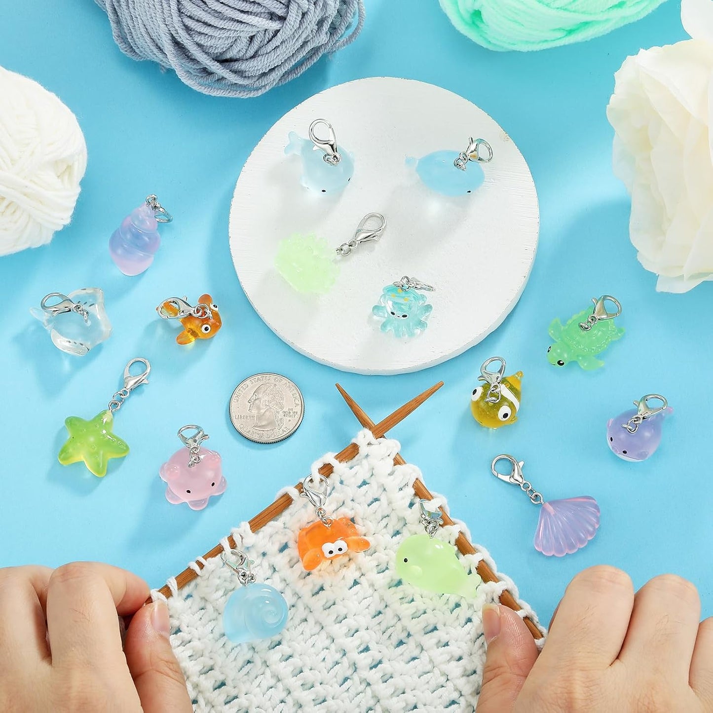 BEEFLYING 16Pcs Marine Animal Stitch Marker Charms for Crocheting and Knitting, Resin Crochet Knit Stitch Marker Pendant with Lobster Clasp for Knitting Crocheting Sewing Accessories