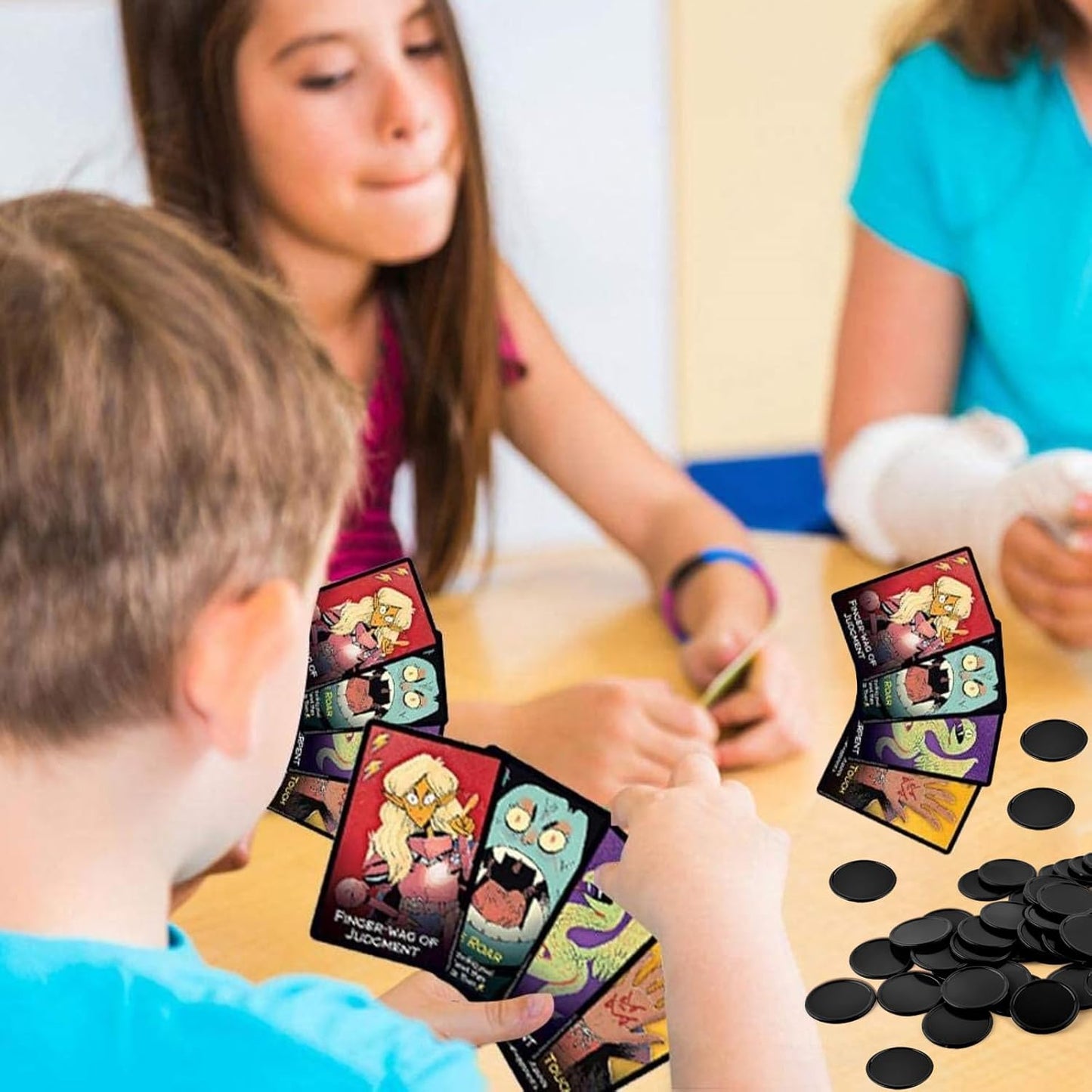 Coopay 600 Pieces Plastic Poker Chips Learning Counters Disks Bingo Chip Counting Discs Markers for Math Practice and Poker Card Game Tokens, Teaching Rewards, 38 mm/ 1.5 Inches (Black)