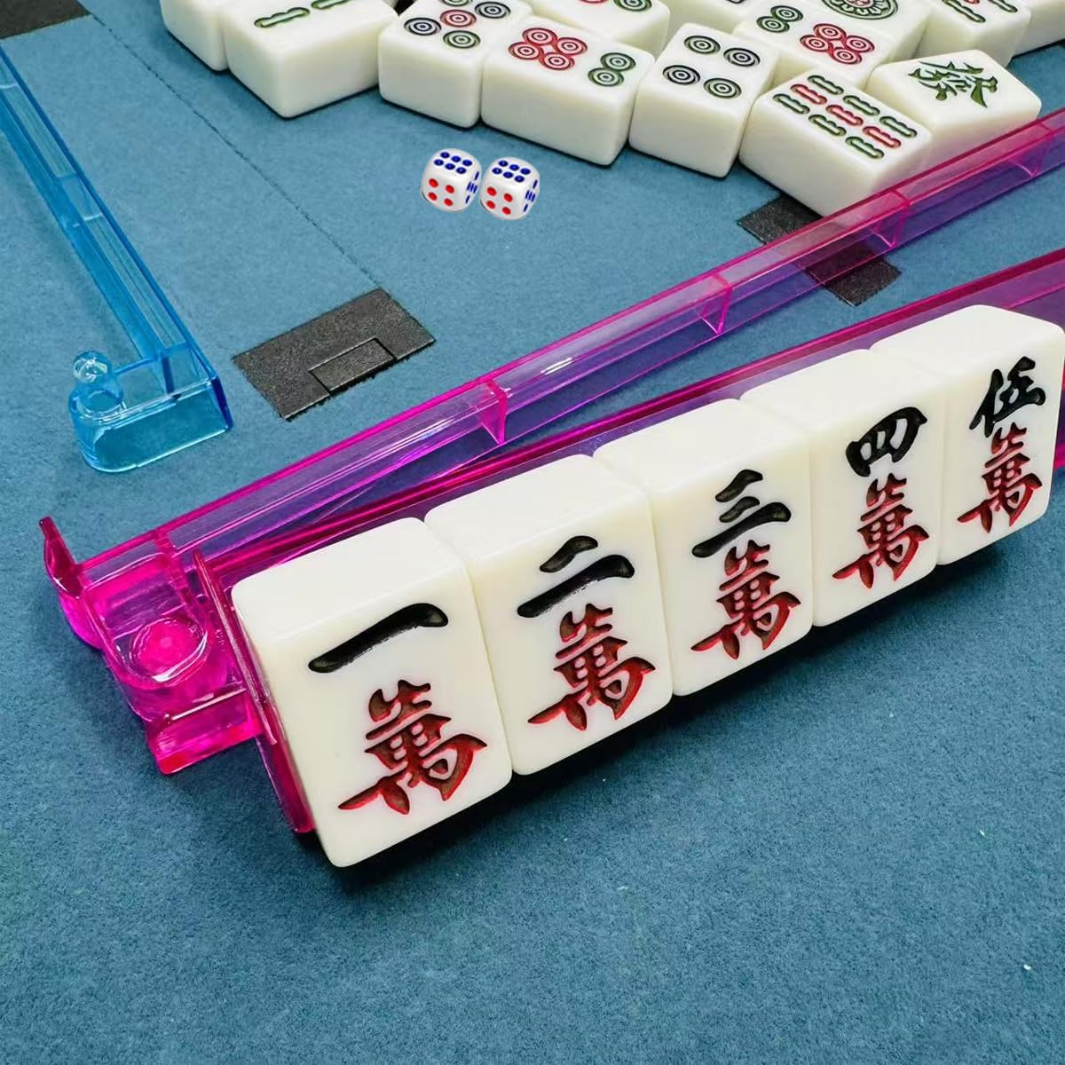 Mahjong Stand with Push Rod, Multifunctional Mahjong Stand with Push Rod, Set of 4 with 4 dice, Easy to Carry American Style Mahjong Colorful